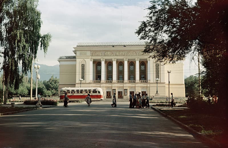 1957. Казахский государственный академический театр оперы и балета имени Абая 1957. Казахский государственный академический театр оперы и балета имени Абая алма-ата, алматы, ссср