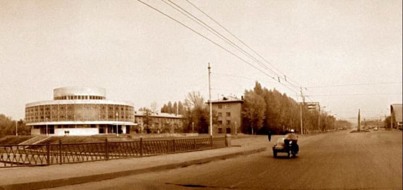 1971. Проспект Абая, мост через реку Весновку 1971. Проспект Абая, мост через реку Весновку алма-ата, алматы, ссср