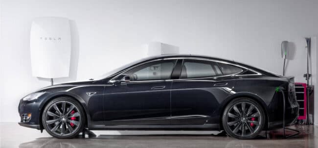 Компания Tesla представила домашний аккумулятор Powerwall Компания Tesla представила домашний аккумулятор Powerwall