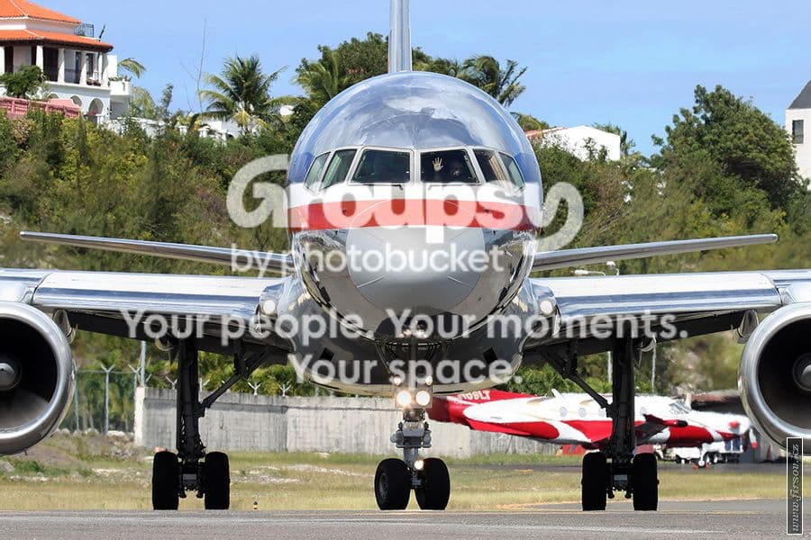 photo B-757_N618AA_American_Airlines_5_SXM_for2_zpsd55e899a.jpg