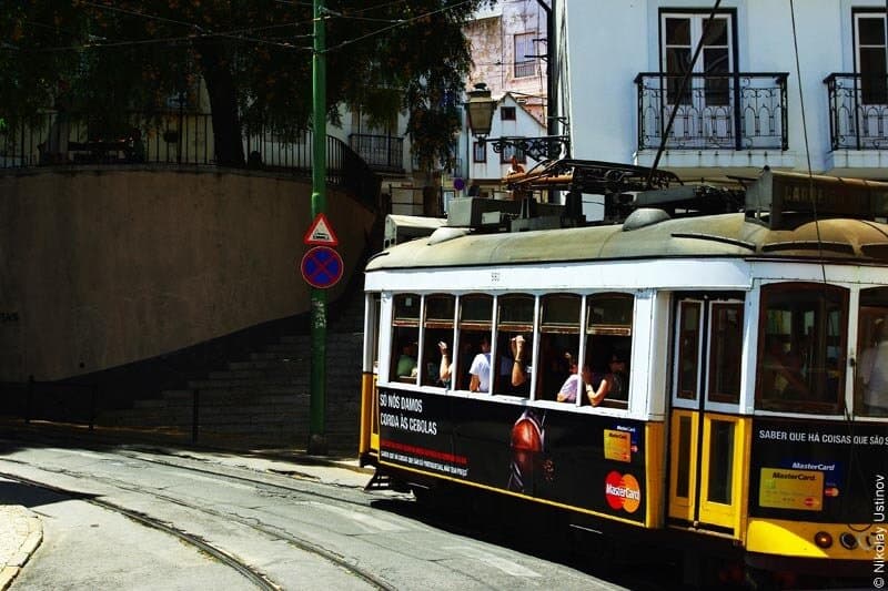Lisboa tram - Лиссабон, Португалия Lisboa tram - Лиссабон, Португалия