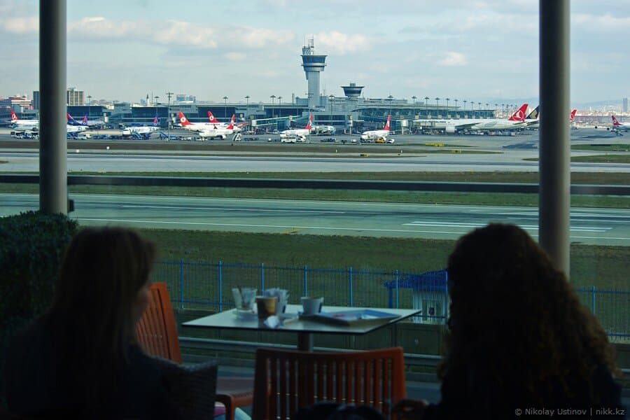 Споттинг в аэропорту Стамбула - Spotting at Istanbul airport (IST)