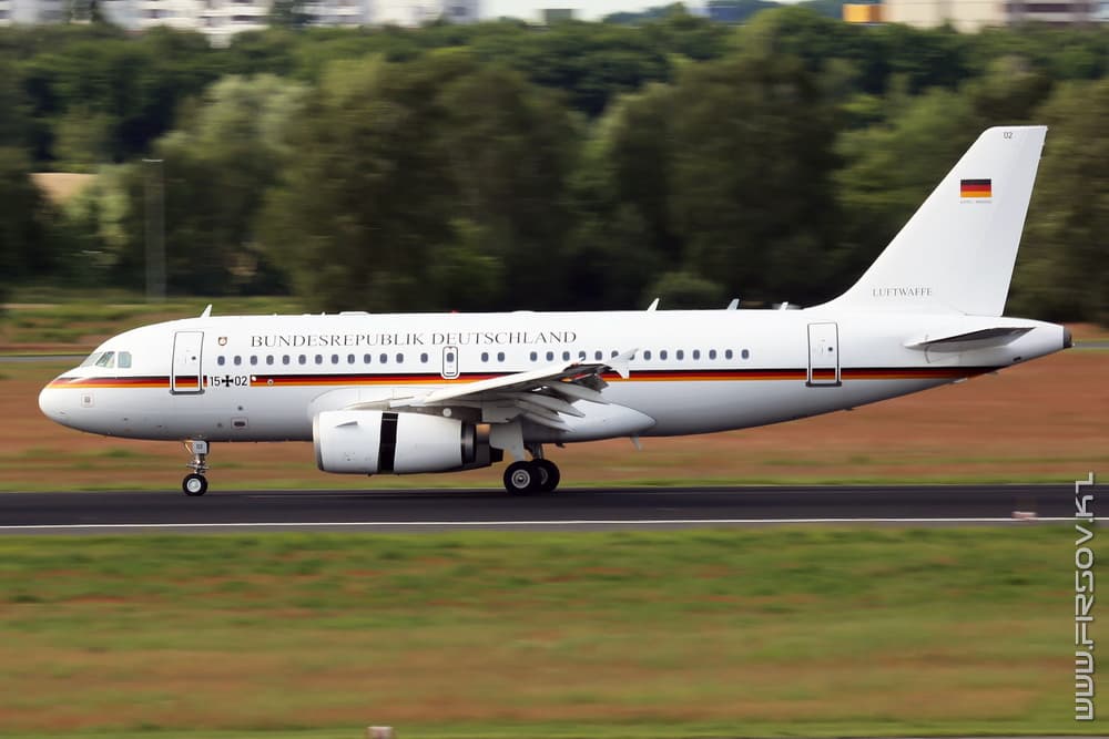 A-319_1502_German Air Force_2_TXL_resize.jpg A-319_1502_German Air Force_2_TXL_resize.jpg