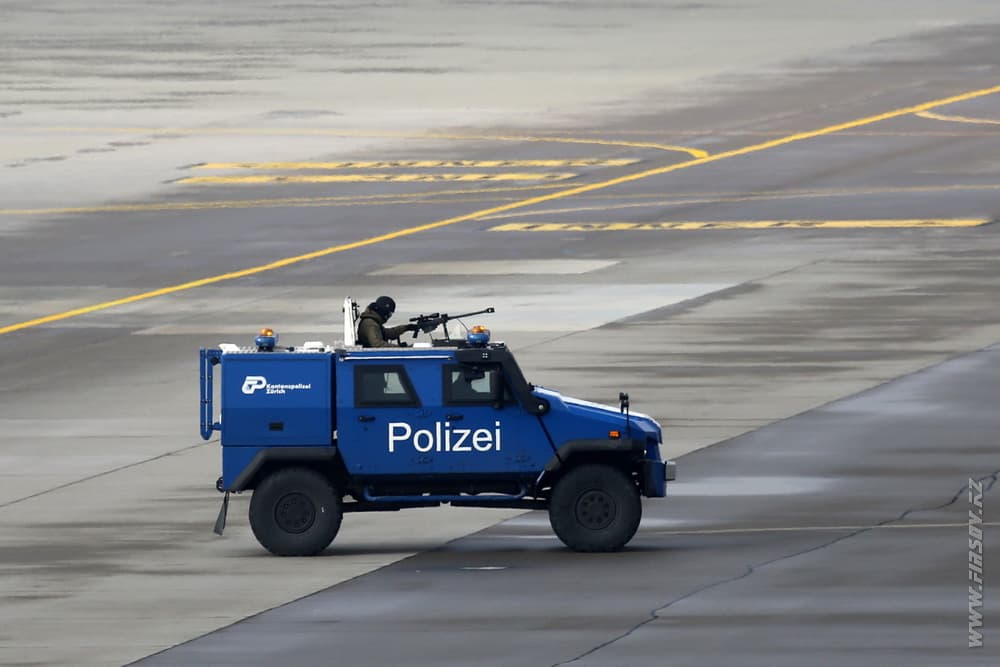 Zurich_airport_spotting 5.JPG Zurich_airport_spotting 5.JPG