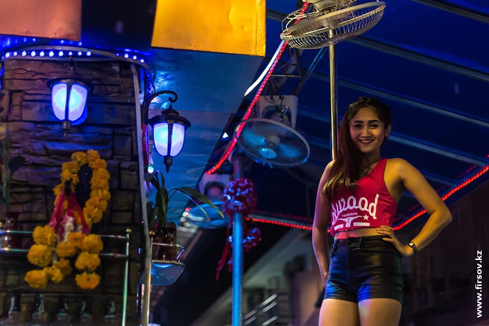 Patong_Girles6.JPG Patong_Girles6.JPG