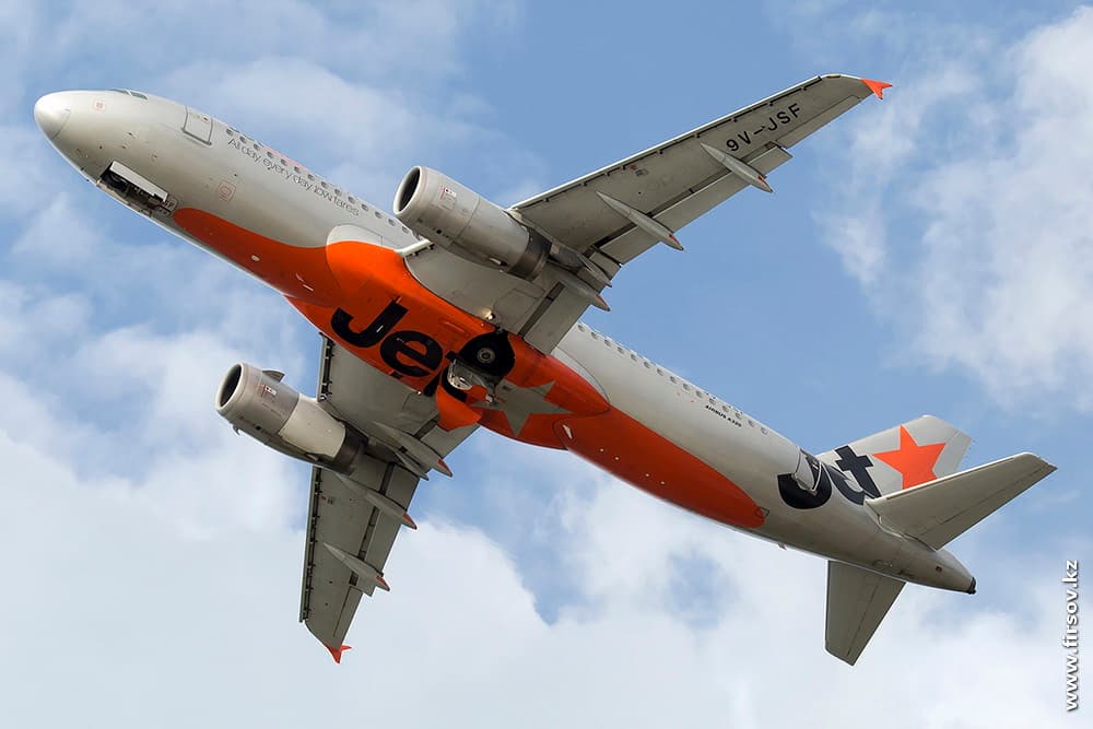 A-320_9V-JSF_Jetstar_Asia_1_HKT.JPG A-320_9V-JSF_Jetstar_Asia_1_HKT.JPG