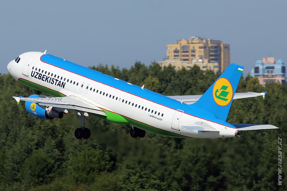 A-320_UK-32011_Uzbekistan_Airways_4_LED_for_.JPG A-320_UK-32011_Uzbekistan_Airways_4_LED_for_.JPG