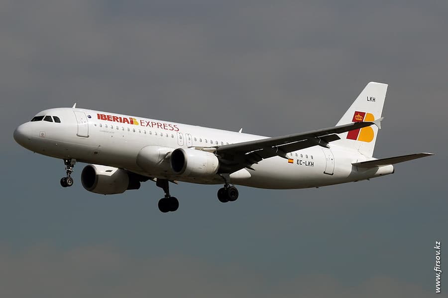 A-320_EC-LKH_Iberia_Express_zpscfbdf385.JPG A-320_EC-LKH_Iberia_Express_zpscfbdf385.JPG