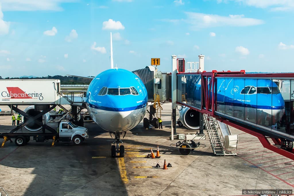 KLM Airbus A330 Havana airport