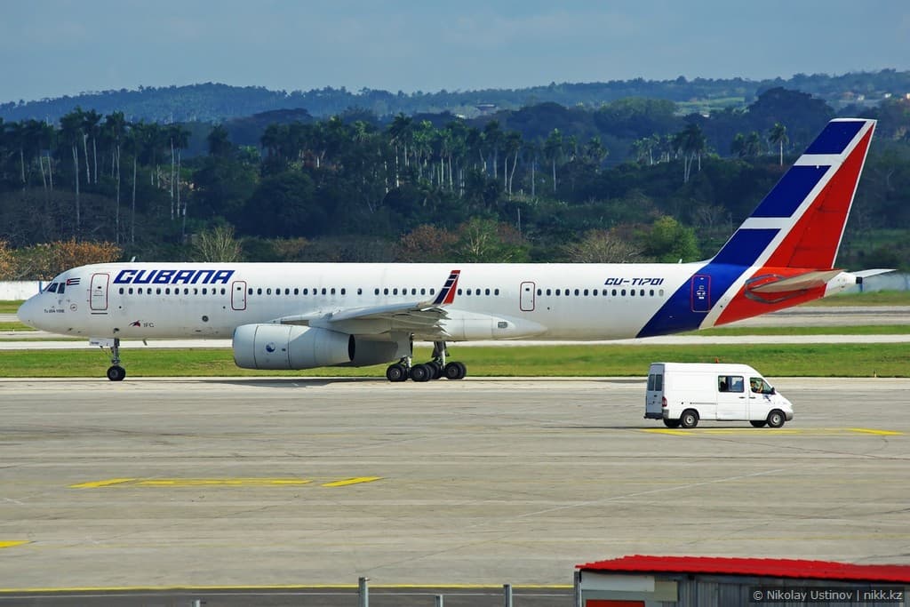 Tupolev Tu-204 Cubana