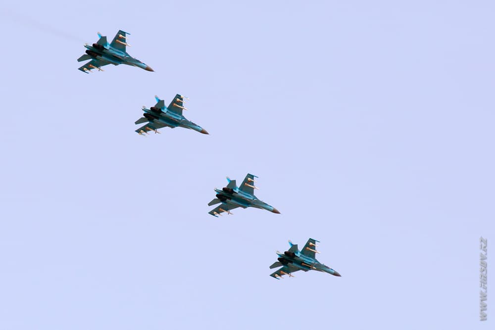 Su-27_group_KZ_Air_Force_4_TDK.JPG Su-27_group_KZ_Air_Force_4_TDK.JPG