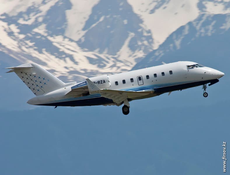 Challenger-605_A7-RZA_Rizon_Jet_2_ALA.JPG Challenger-605_A7-RZA_Rizon_Jet_2_ALA.JPG
