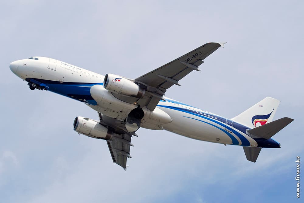 A-320_HS-PPJ_Bangkok_Airways_1_HKT.JPG A-320_HS-PPJ_Bangkok_Airways_1_HKT.JPG