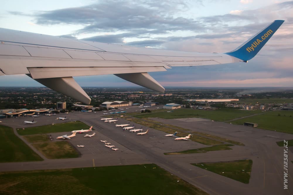 B-737_UR-PSD_Ukraine_International_Airlines_4_ALA_ .JPG B-737_UR-PSD_Ukraine_International_Airlines_4_ALA_ .JPG