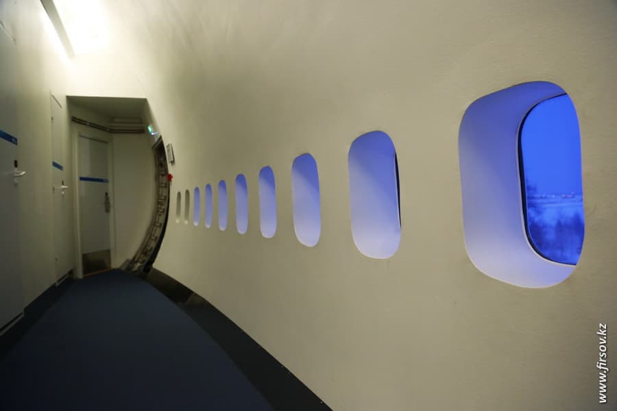 Jumbo_Hostel16.JPG Jumbo_Hostel16.JPG