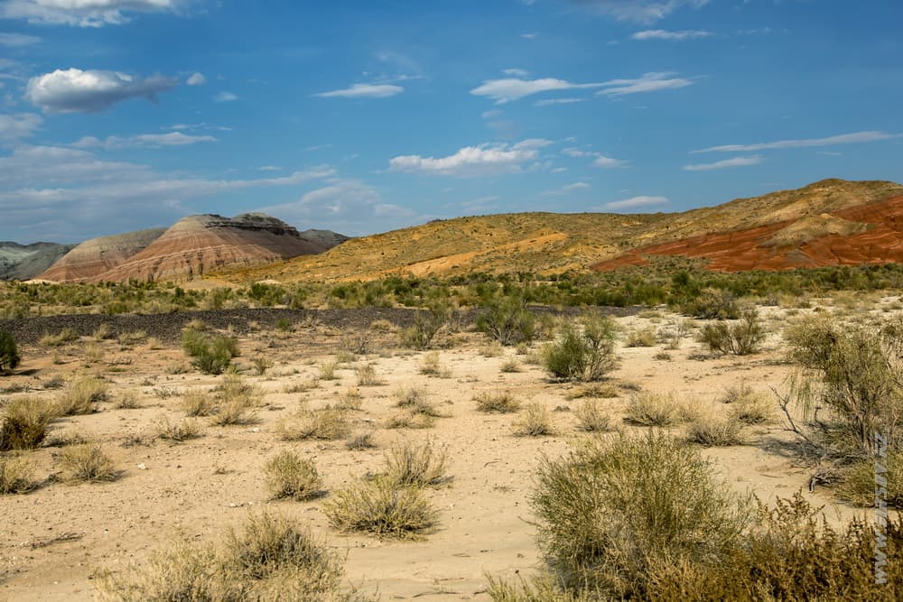 Aktau 32.JPG Aktau 32.JPG