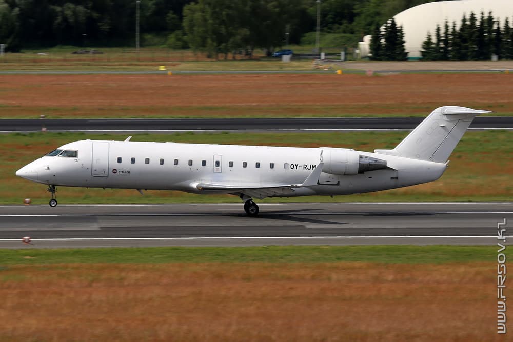CRJ-200_OY-RJM_Cimber_1_TXL_resize.jpg CRJ-200_OY-RJM_Cimber_1_TXL_resize.jpg