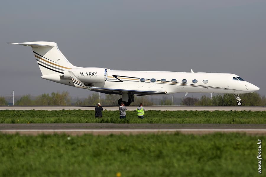 Gulfstream_G550_M-VRNY_Private_2_ALA.JPG Gulfstream_G550_M-VRNY_Private_2_ALA.JPG