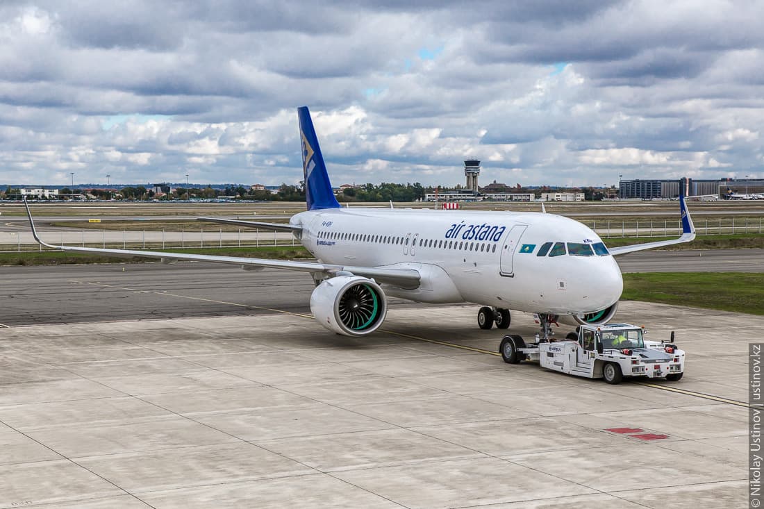 Презентация самолета Airbus A320neo для авиакомпании Air Astana в Тулузе