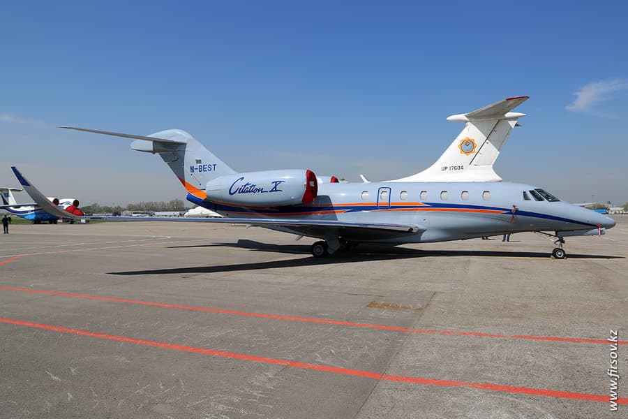 Cessna_750_Citation_M-BEST_Private_4_ALA.JPG Cessna_750_Citation_M-BEST_Private_4_ALA.JPG