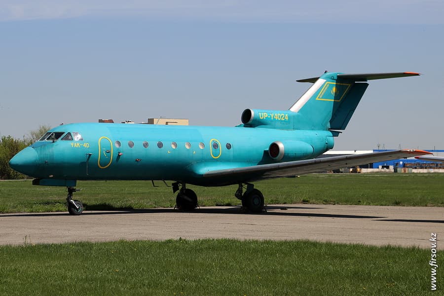 Yak-40_UP-Y4024_Bek_Air_1_ALA.JPG Yak-40_UP-Y4024_Bek_Air_1_ALA.JPG