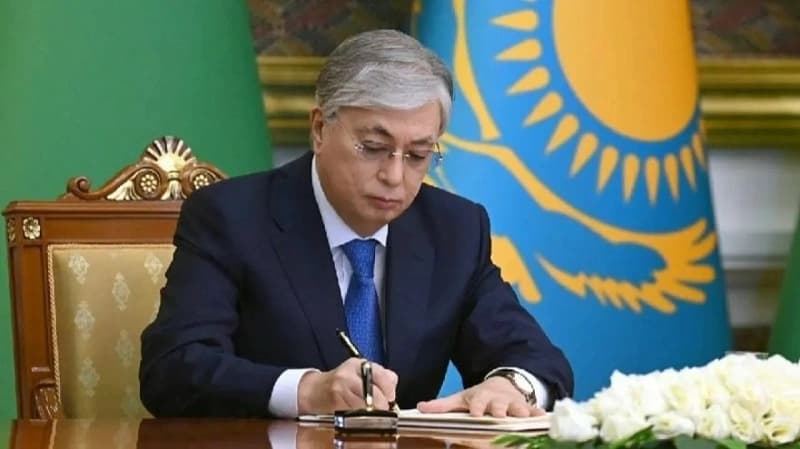 Президент Казахстана подписал два закона