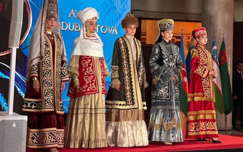 В Анкаре открылась 9-я Неделя женской и этно-моды. В Анкаре открылась 9-я Неделя женской и этно-моды.