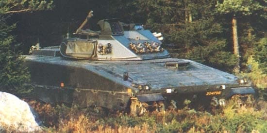 CV-9040 обладает наиболее сильным артиллерийским вооружением среди серийных зарубежных БМП CV-9040 обладает наиболее сильным артиллерийским вооружением среди серийных зарубежных БМП
