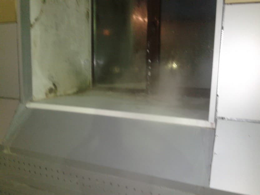 Дырявое окно бассейна СК Динамо Дырявое окно бассейна СК Динамо