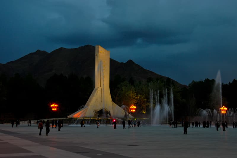 площадь перед Поталой площадь перед Поталой
