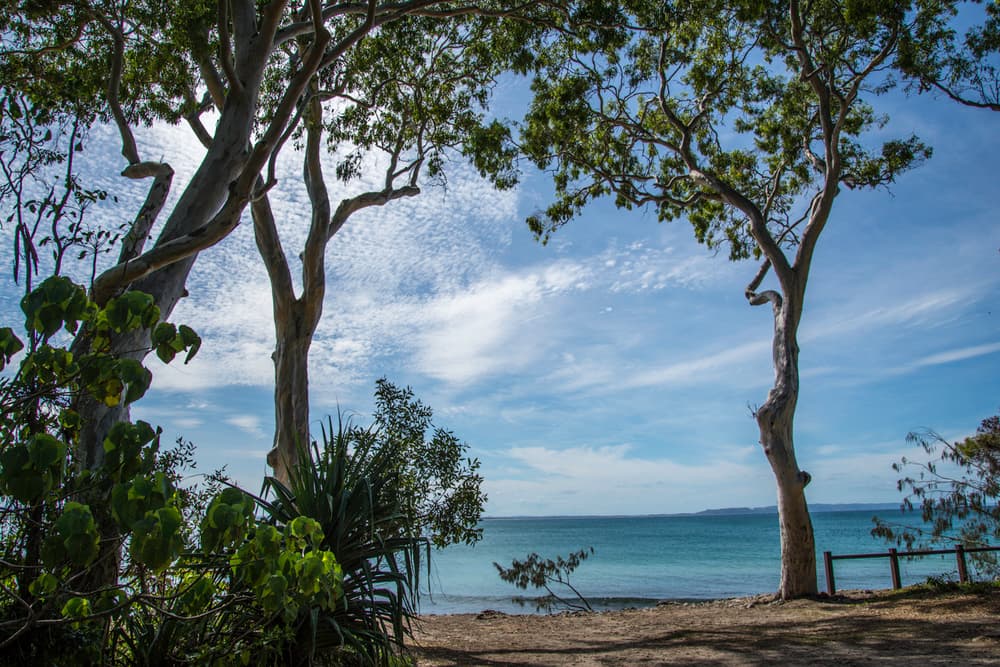 пляж Нуза Хедс, Noosa Heads, Квинсленд, Австралия пляж Нуза Хедс, Noosa Heads, Квинсленд, Австралия