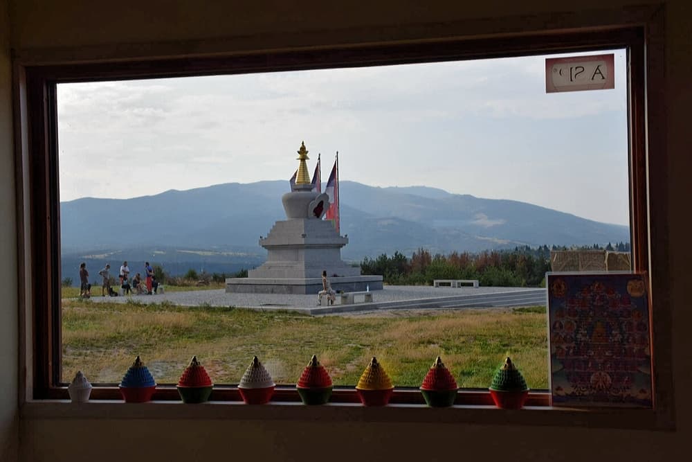 Ступа Просветления в Плана, Болгария Ступа Просветления в Плана, Болгария