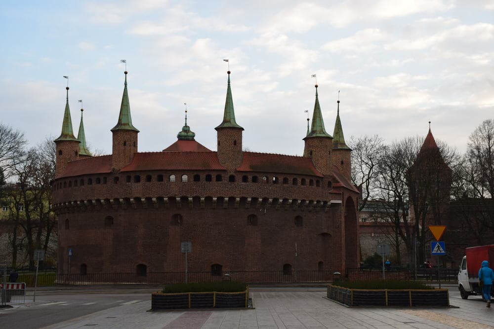 Краковский барбакан Краковский барбакан