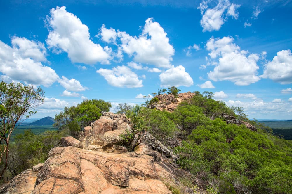 Glass House Mountains, холмы Гласс-Хаус, Квинсленд, Австралия Glass House Mountains, холмы Гласс-Хаус, Квинсленд, Австралия