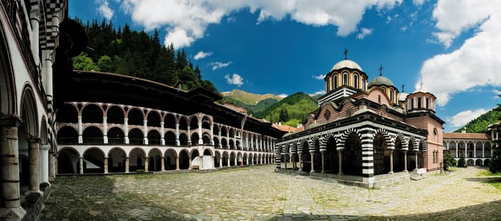 Рильский монастырь, Болгария Рильский монастырь, Болгария