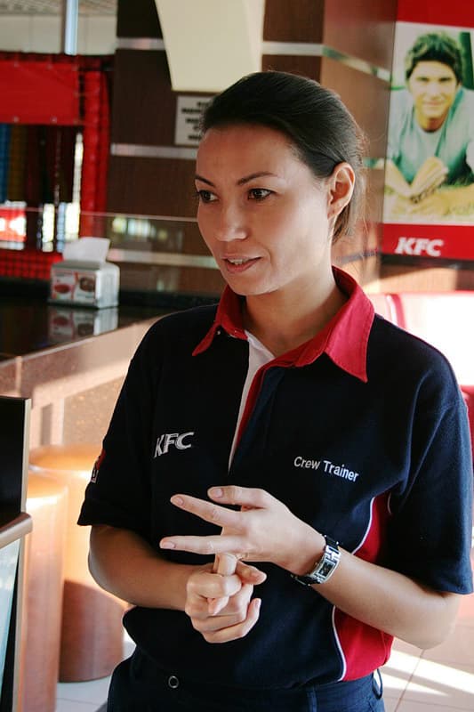 Жанар - crew trainer ресторан быстрого питания - kfc fast food бургер курица фаст фуд КФС КФЦ чикен