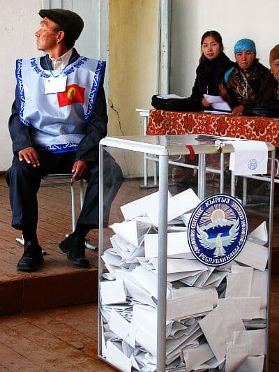 фото luginka парламентские выборы 2010 кыргызста фото luginka парламентские выборы 2010 кыргызста