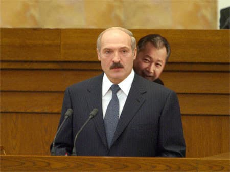 Лукашенко и Бакиев Бакиев белорусский партизан