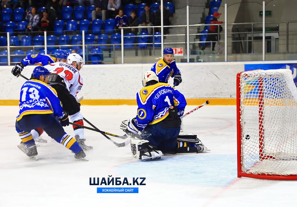 Игорь Черкасов, Андрей Огородников и Вадим Желобнюк Игорь Черкасов, Андрей Огородников и Вадим Желобнюк