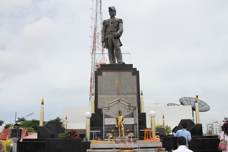 Admiral Krom Luang Jumborn Khet Udomsakdi Monument Admiral Krom Luang Jumborn Khet Udomsakdi Monument
