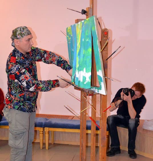 Андрей Оразбаев. Перформанс.