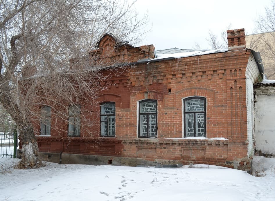 Дом по ул. Луначарского, 5 в 2015 году Дом по ул. Луначарского, 5 в 2015 году