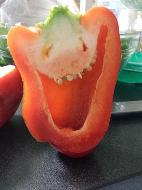 смеющийся перец