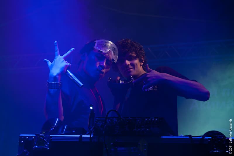 DJ Молодой и MC ZU DJ Молодой и MC ZU