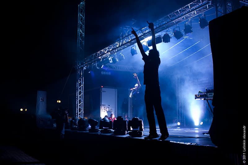 DJ Молодой и MC ZU DJ Молодой и MC ZU