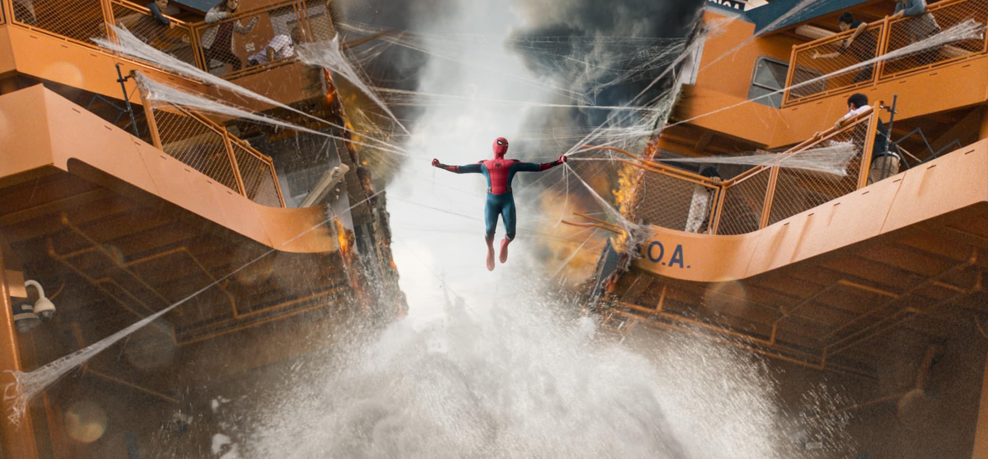 https://www.film.ru/sites/default/files/movies/frames/12563387-978684.jpg